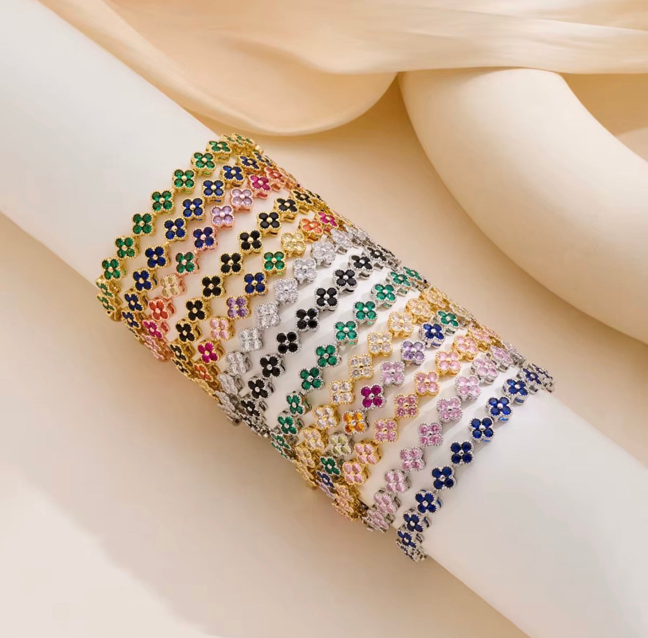 Mini Clover Tennis Bracelet