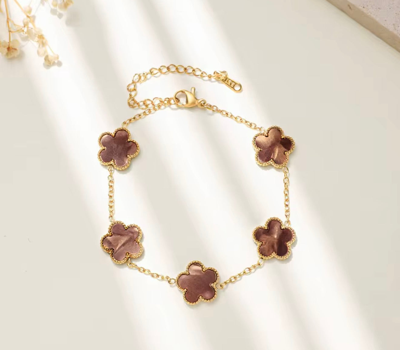 Amber Clover Bracelet